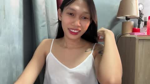 Snapshot of kc_slutmoree chatting on 12.01.25 Its me Cora online show from 12.01.25