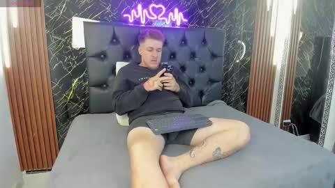 Keane online show from 10.27.25