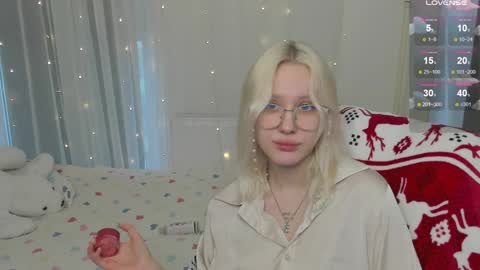 Seb Polly Roxy Jonny online show from 01.12.25