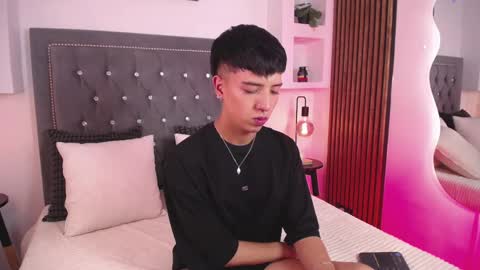 Snapshot of keen_nico chatting on 02.27.26 nico online show from 02.27.26