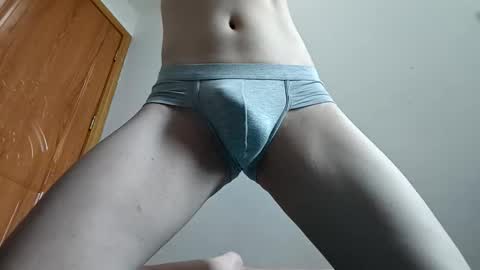 Snapshot of keepitsecret05 chatting on 02.04.25 Eliot online show from 02.04.25