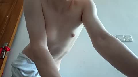 Snapshot of keepitsecret05 chatting on 02.16.25 Eliot online show from 02.16.25