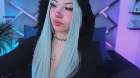 Keidy Monday to Saturday from 200 pm to 810pm  UTC-5 Colombia Time online show from 12.16.25