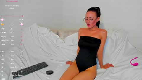 Keily brox online show from 03.07.25