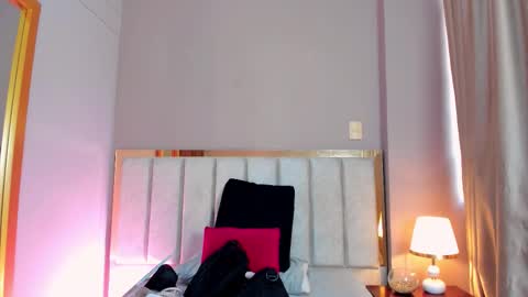 Snapshot of keimywilde chatting on 12.22.25 Keimy Wilde online show from 12.22.25