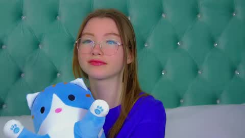 Snapshot of keiraace chatting on 03.05.25 Keira online show from 03.05.25