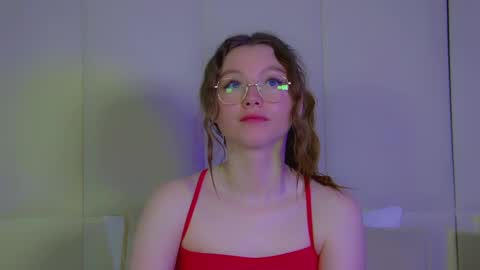 Snapshot of keiraace chatting on 03.08.25 Keira online show from 03.08.25