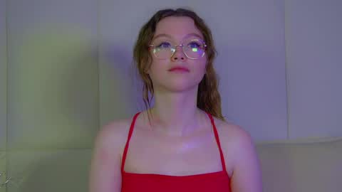 Snapshot of keiraace chatting on 03.08.25 Keira online show from 03.08.25