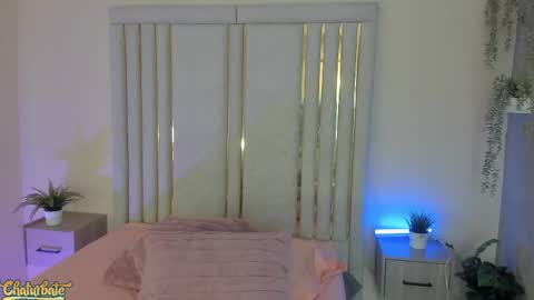 keirahartz online show from 04.12.26