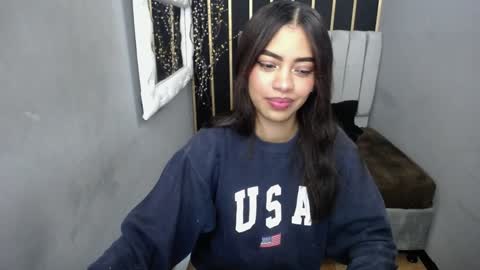  K E I Z Y  online show from 12.20.24