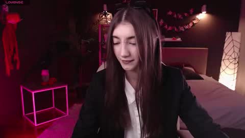 Rina online show from 10.31.25