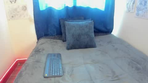 Snapshot of keket_smith chatting on 09.19.25 Keket online show from 09.19.25