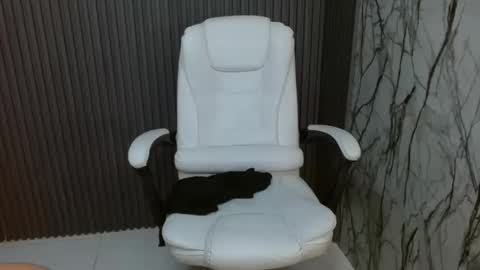 KEY online show from 09.18.25