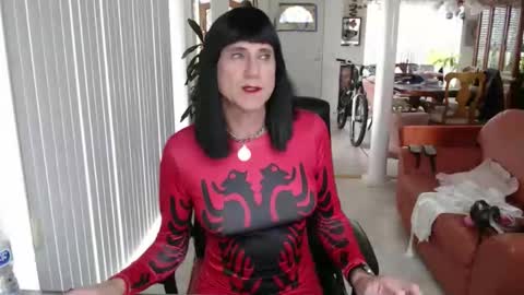 Snapshot of kellyannelynn chatting on 10.25.25 kellyanne Lynn but please call me fucktoy online show from 10.25.25