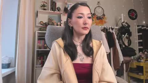 Snapshot of kellyasian chatting on 04.26.26 Leia online show from 04.26.26