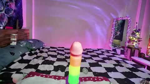 Snapshot of kellycakemeow chatting on 12.27.24 Kelly online show from 12.27.24