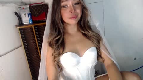 Snapshot of kellyclarksonx chatting on 12.27.24 its me KELLY online show from 12.27.24
