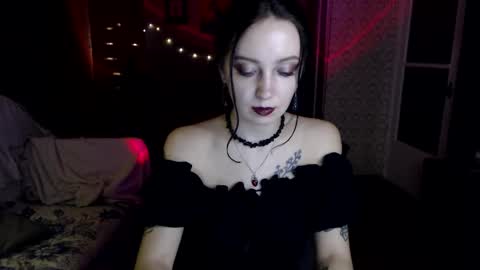 Snapshot of kellydark0111 chatting on 02.15.25 Mistress  online show from 02.15.25