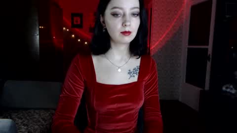 Snapshot of kellydark0111 chatting on 03.11.25 Mistress  online show from 03.11.25