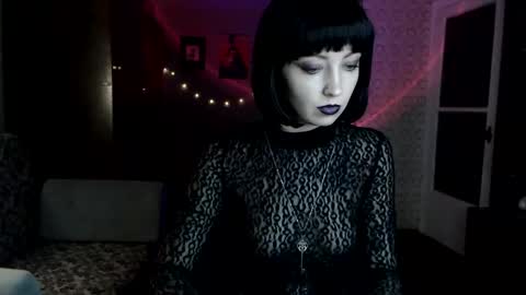 Snapshot of kellydark0111 chatting on 03.12.25 Mistress  online show from 03.12.25