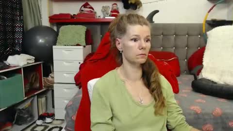 Snapshot of kellynumber chatting on 12.22.24 kelly online show from 12.22.24