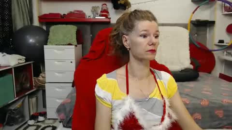 Snapshot of kellynumber chatting on 12.23.24 kelly online show from 12.23.24