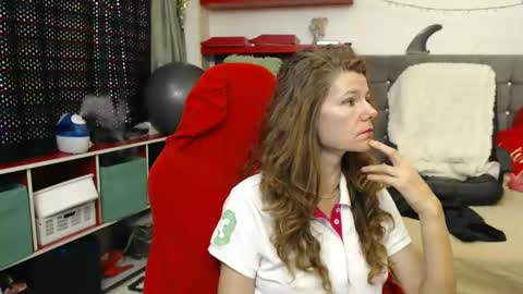 Snapshot of kellynumber chatting on 01.04.25 kelly online show from 01.04.25