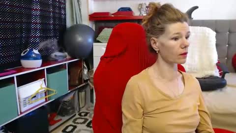 Snapshot of kellynumber chatting on 01.10.25 kelly online show from 01.10.25