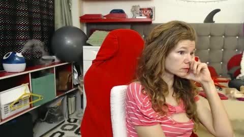 Snapshot of kellynumber chatting on 01.10.25 kelly online show from 01.10.25