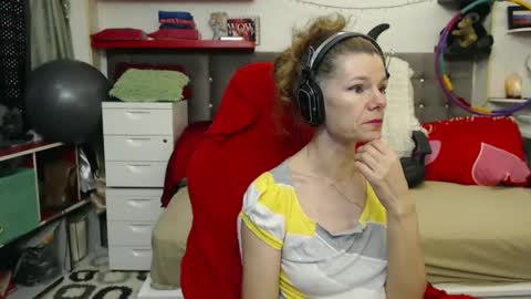 Snapshot of kellynumber chatting on 01.14.25 kelly online show from 01.14.25