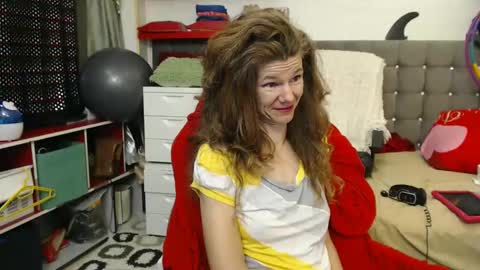 Snapshot of kellynumber chatting on 01.15.25 kelly online show from 01.15.25