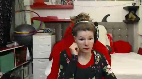 Snapshot of kellynumber chatting on 02.14.25 kelly online show from 02.14.25