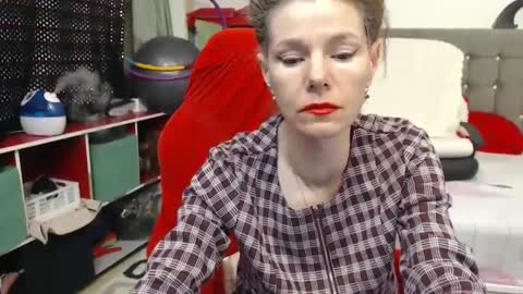 Snapshot of kellynumber chatting on 02.20.25 kelly online show from 02.20.25