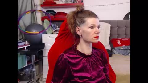 Snapshot of kellynumber chatting on 03.10.25 kelly online show from 03.10.25