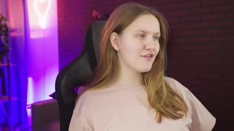 Snapshot of kellypoter chatting on 09.25.25 kelly online show from 09.25.25