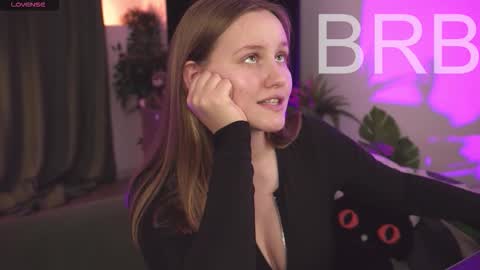 Snapshot of kellypoter chatting on 10.22.25 kelly online show from 10.22.25