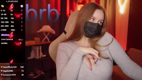 Snapshot of kellypoter chatting on 10.31.25 kelly online show from 10.31.25