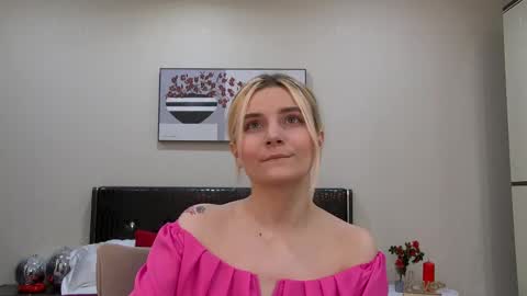 Snapshot of kellystoneys chatting on 02.02.25 Kelly Stoneys online show from 02.02.25