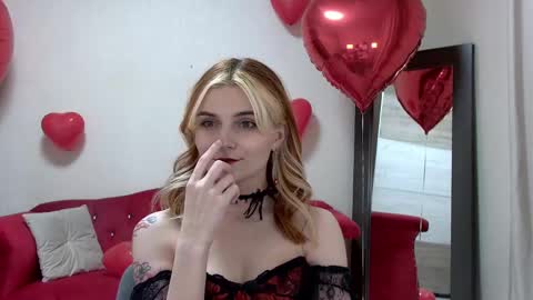 Snapshot of kellystoneys chatting on 02.13.25 Kelly Stoneys online show from 02.13.25