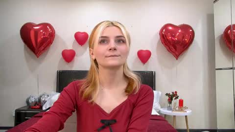 Snapshot of kellystoneys chatting on 02.16.25 Kelly Stoneys online show from 02.16.25