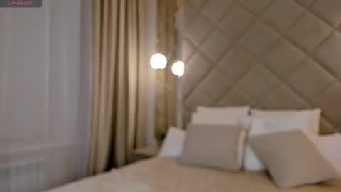 kellyy_bern online show from 11.04.25