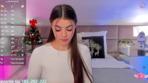 Snapshot of kelsi_di chatting on 12.14.24 kelsi_di online show from 12.14.24