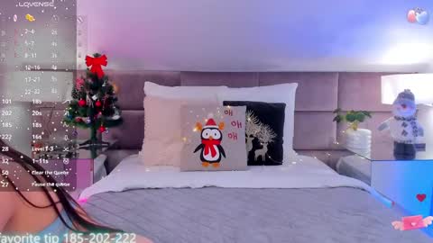 Snapshot of kelsi_di chatting on 12.19.24 kelsi_di online show from 12.19.24