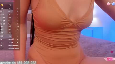 Snapshot of kelsi_di chatting on 02.08.25 kelsi_di online show from 02.08.25