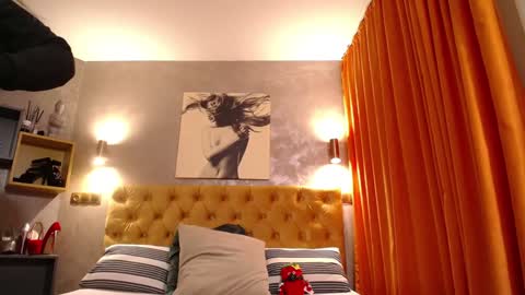 kelsikarterr online show from 01.20.25