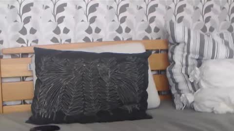 kelywild20 online show from 11.30.25