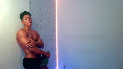 ken__owensx online show from 09.12.25