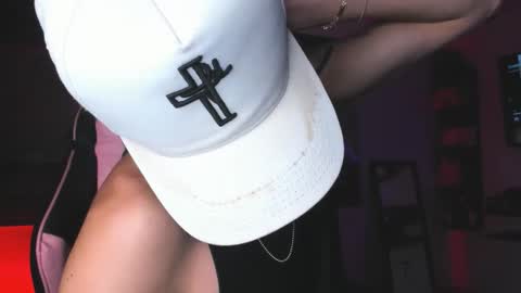 Snapshot of ken_and_bonnie chatting on 03.04.26 ken_and_bonnie online show from 03.04.26