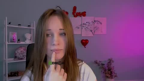 Sweet Kendal online show from 02.15.26