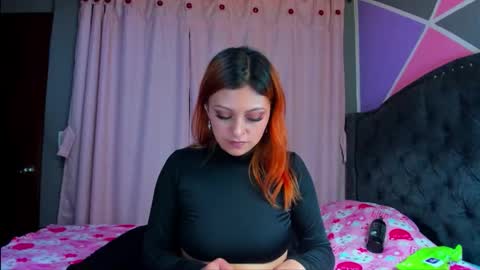 Snapshot of kendal_collins_ chatting on 05.23.26 Kendarl Colins online show from 05.23.26